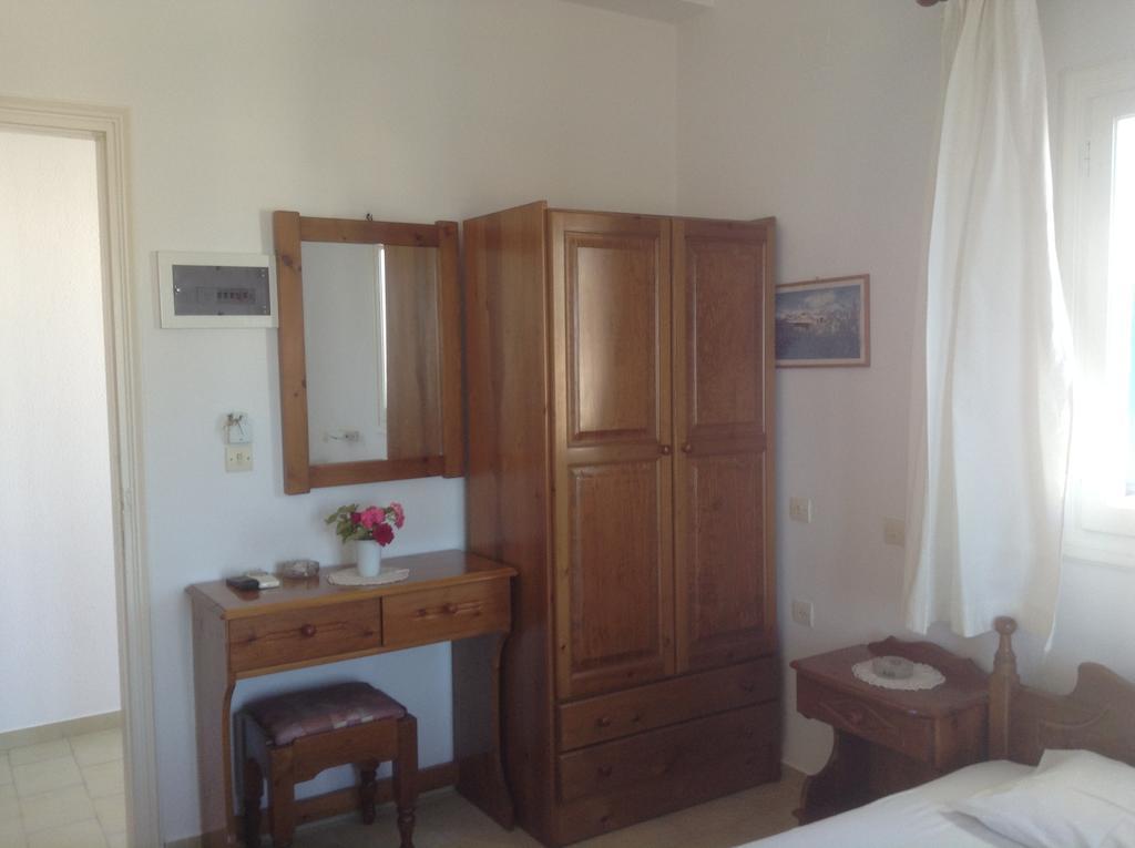 Rania Apartments Αντίπαρος Εξωτερικό φωτογραφία